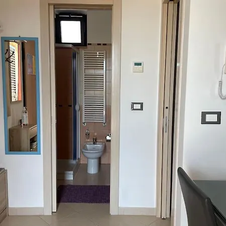 アパート Attico Acquaviva Vicino Centro Storico *