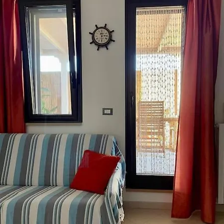 アパート Attico Acquaviva Vicino Centro Storico オートラント